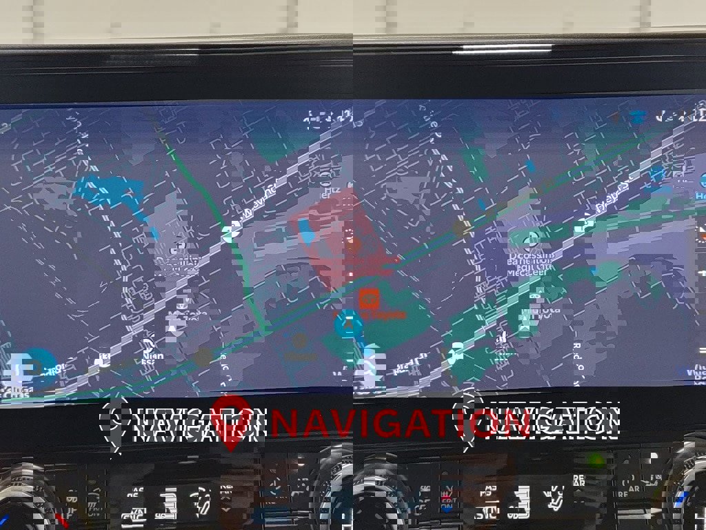 Certified 2025 Toyota Highlander XLE image 23