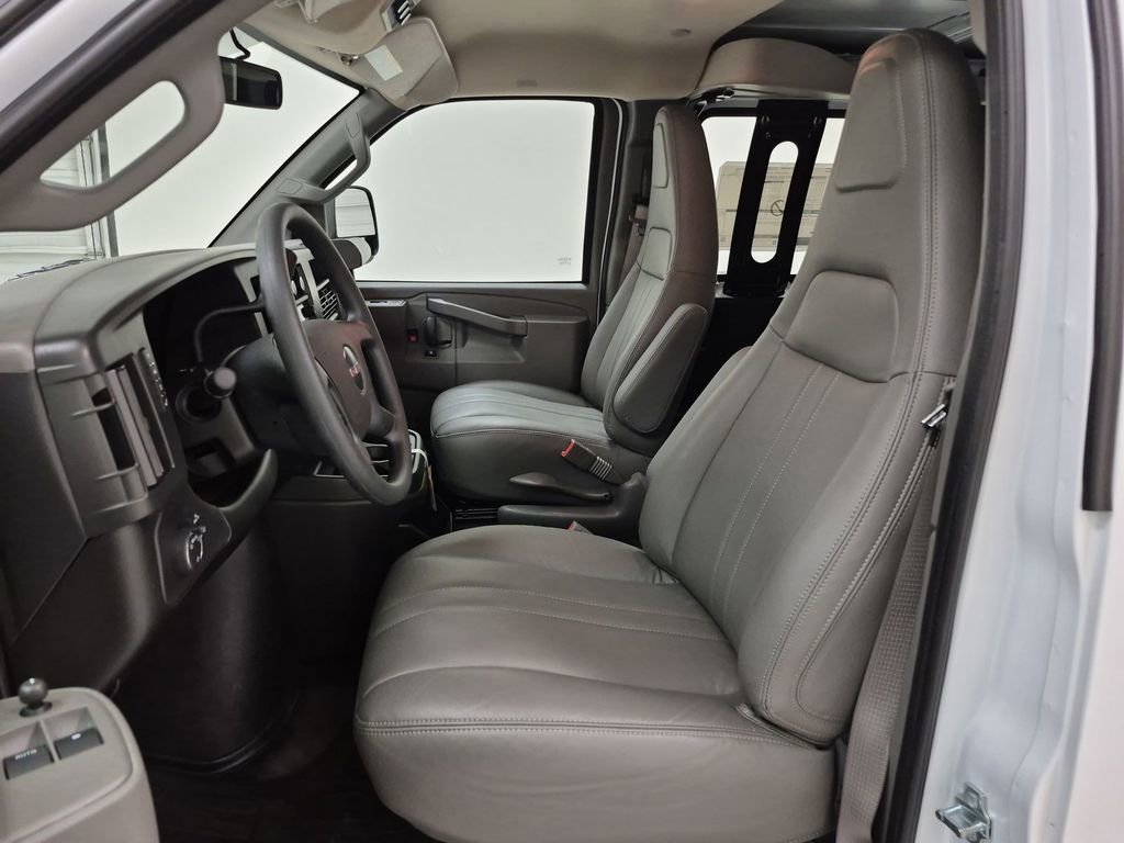 New 2025 GMC Savana 2500 Extended w/ Enhanced Convenience Package image 20