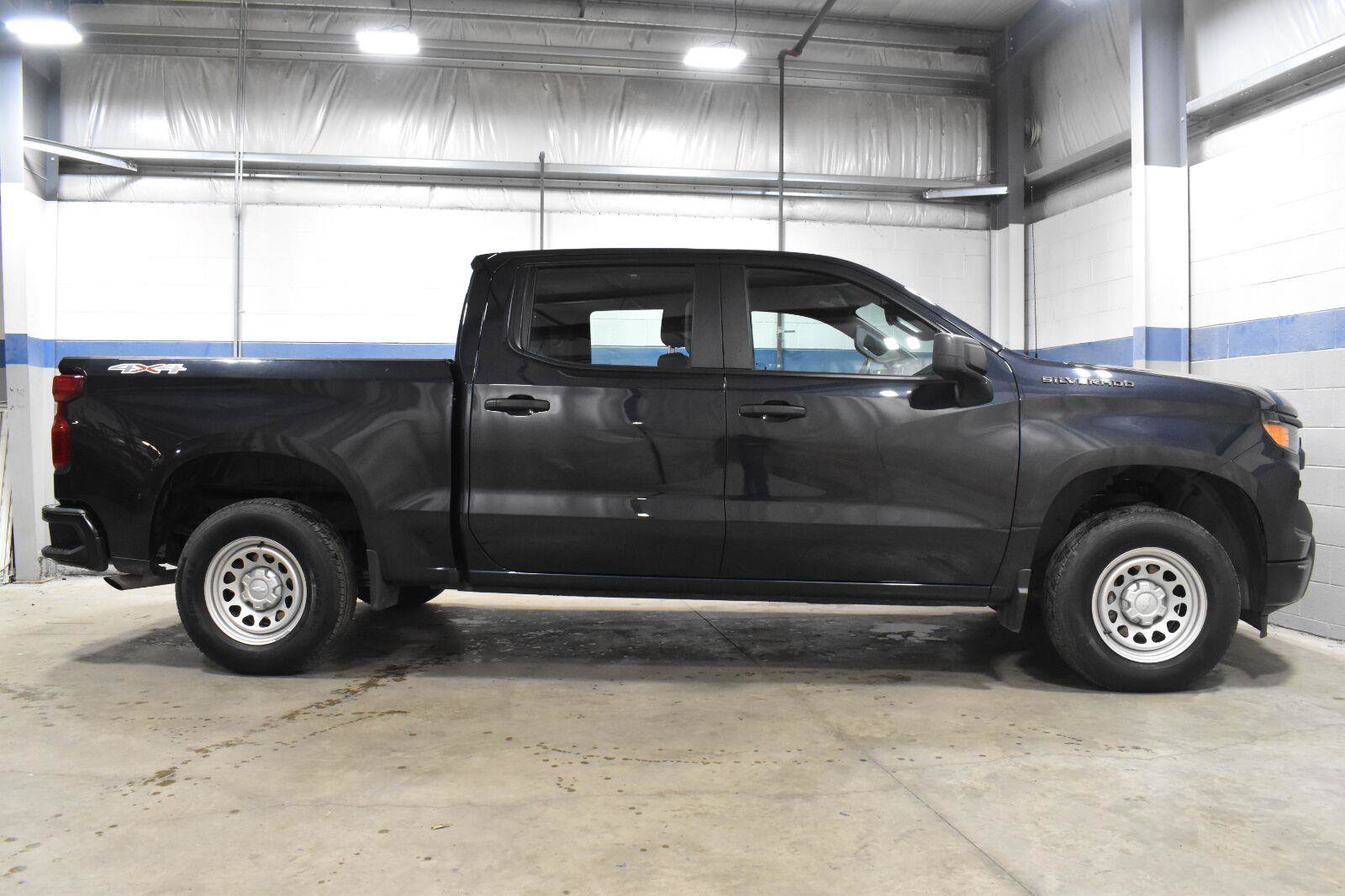 Used 2024 Chevrolet Silverado 1500 W/T w/ WT Fleet Convenience Package AWD/4WD image 24