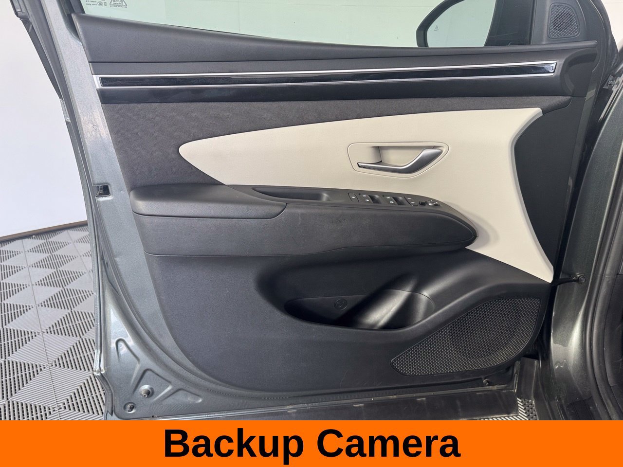 Used 2023 Hyundai Tucson SEL w/ Convenience Package AWD/4WD image 11