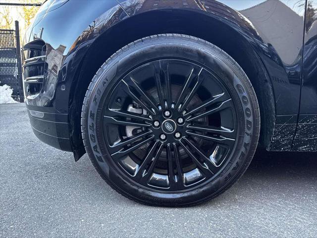 Used 2025 Land Rover Range Rover Evoque Dynamic SE image 8