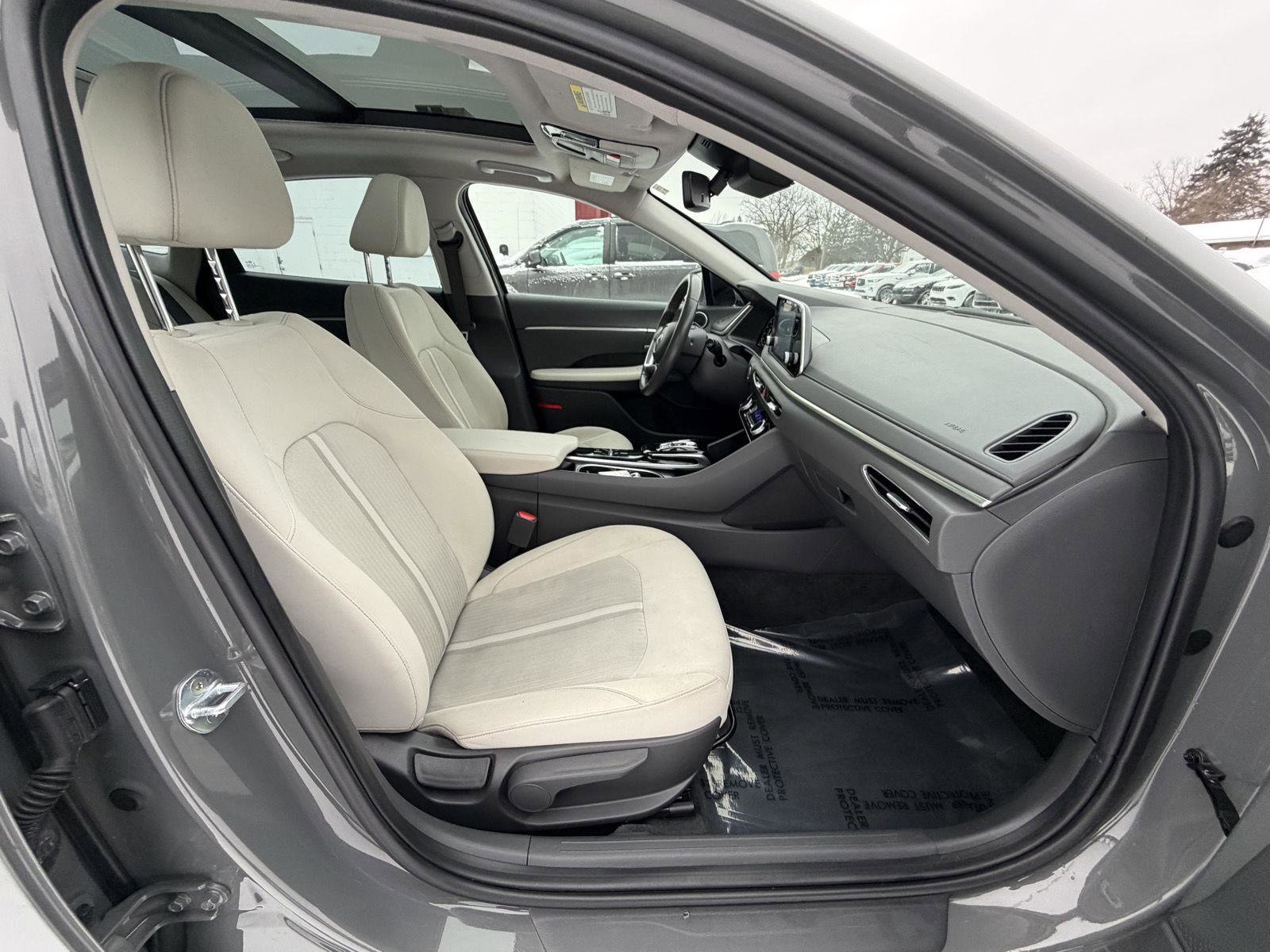 Used 2022 Hyundai Sonata SEL w/ Convenience Package image 28