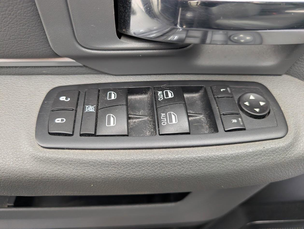 Used 2016 RAM 1500 Big Horn AWD/4WD image 30