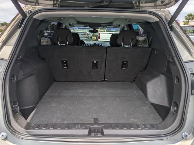 Used 2018 Chevrolet Equinox LT w/ Sun & Infotainment Package FWD image 13