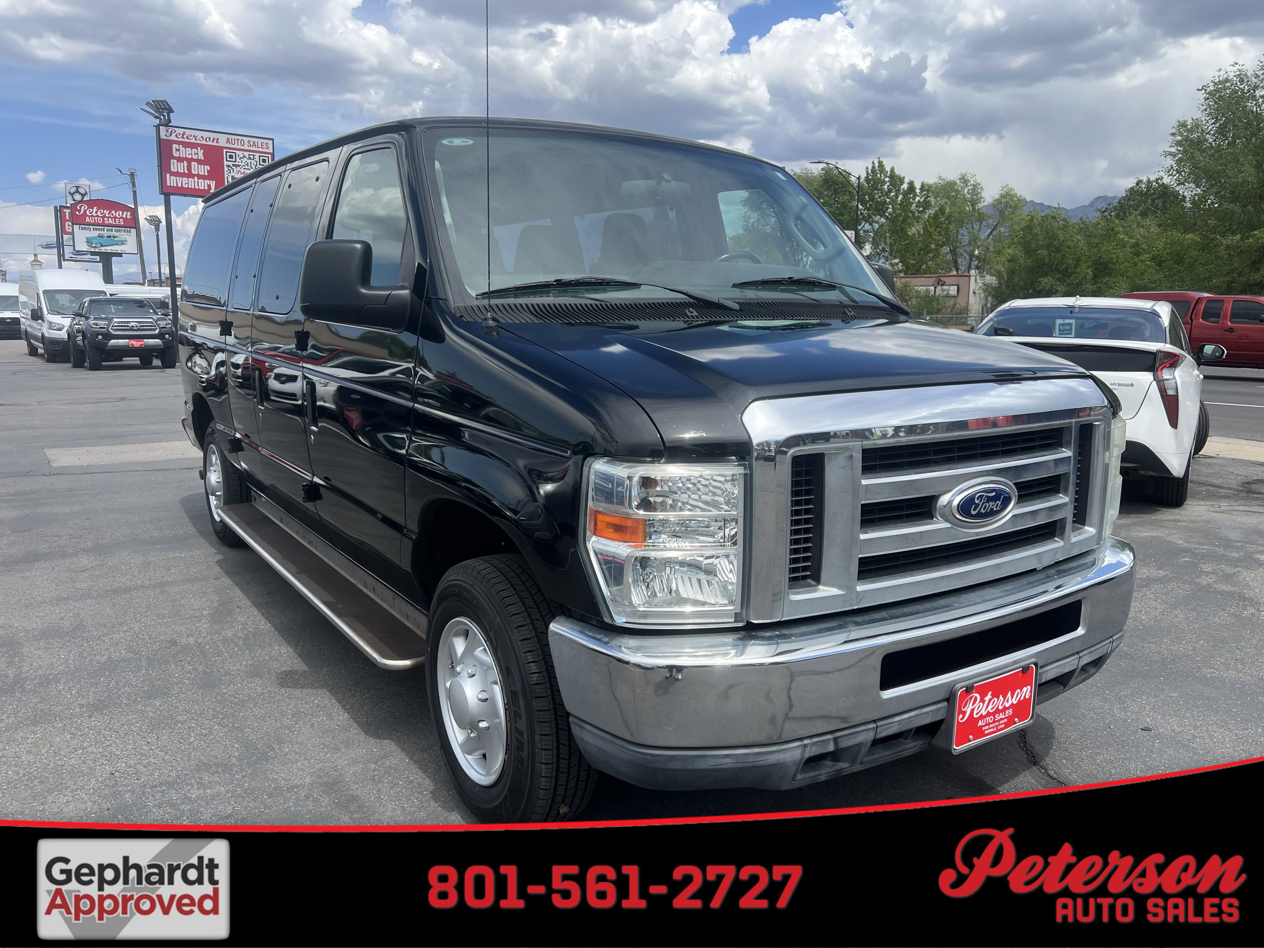 Used 2014 Ford E-150 and Econoline 150 Wagon RWD video 1