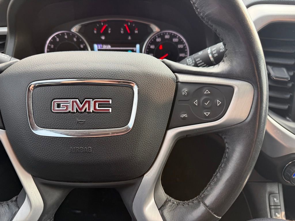 Used 2018 GMC Acadia SLT w/ LPO, Floor Liner Package image 26
