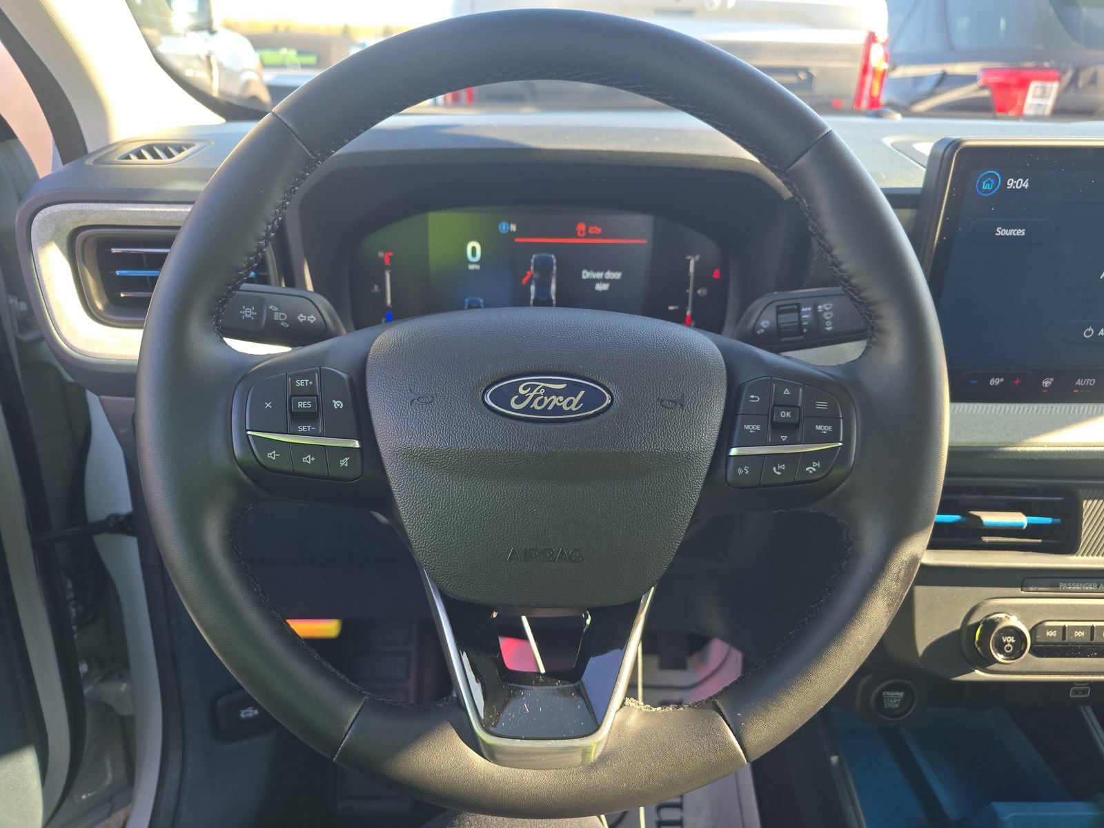 Used 2025 Ford Maverick XLT w/ Equipment Group 301A AWD/4WD image 7