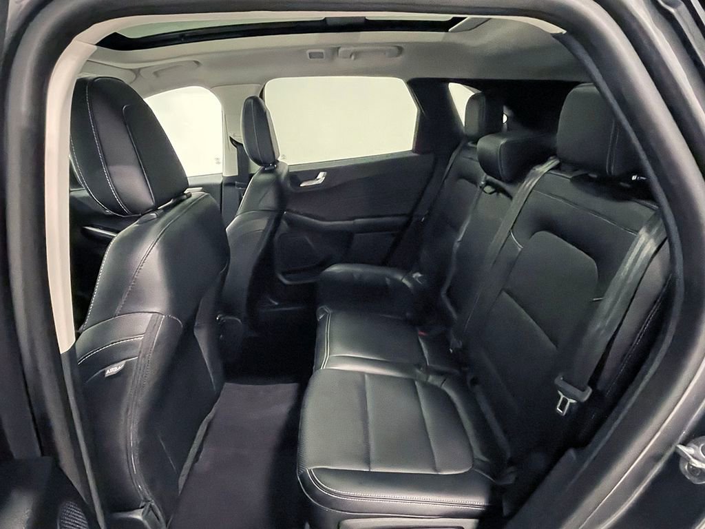 Used 2022 Ford Escape SEL w/ Technology Package AWD/4WD image 17