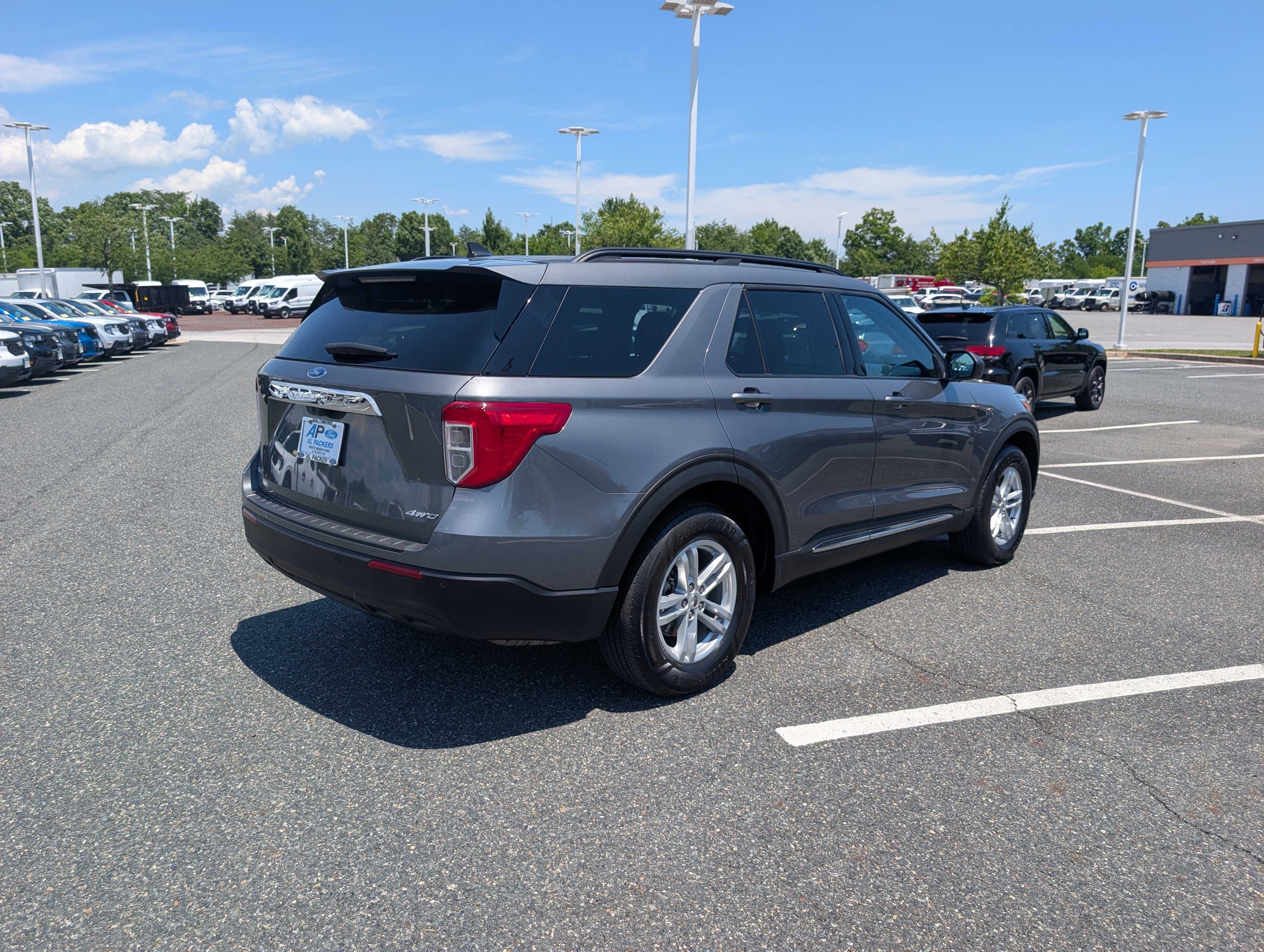 Certified 2023 Ford Explorer XLT AWD/4WD image 3