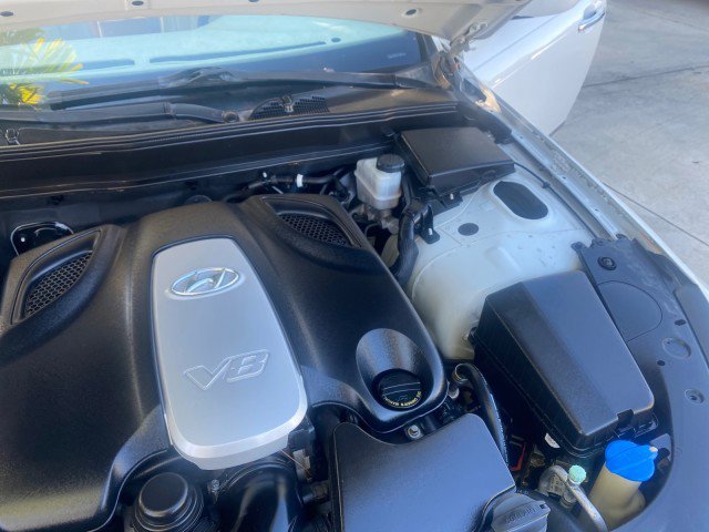 Used 2012 Hyundai Genesis 4.6 image 28