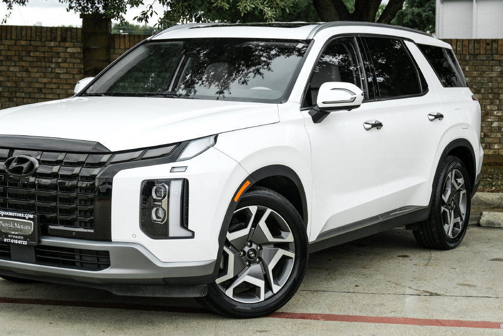 Used 2023 Hyundai Palisade Limited AWD/4WD image 14