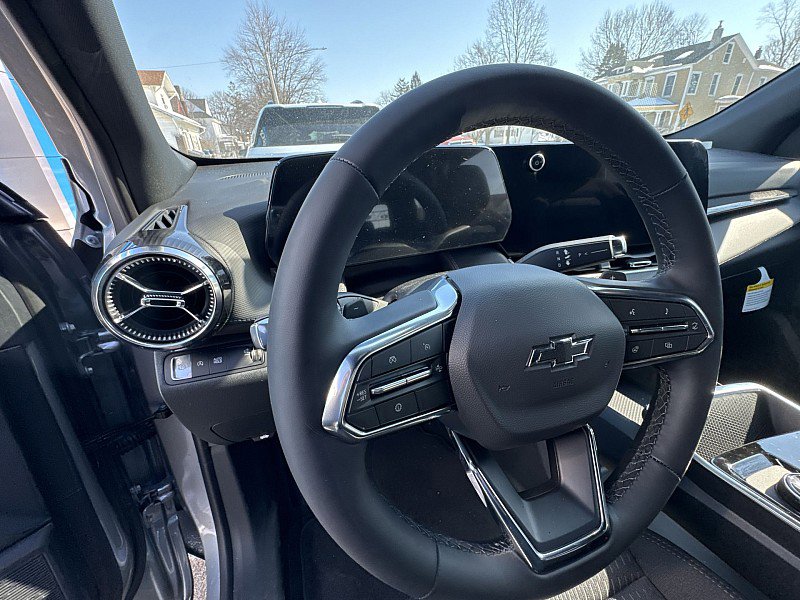 New 2026 Chevrolet Equinox LT w/ Midnight Edition image 4