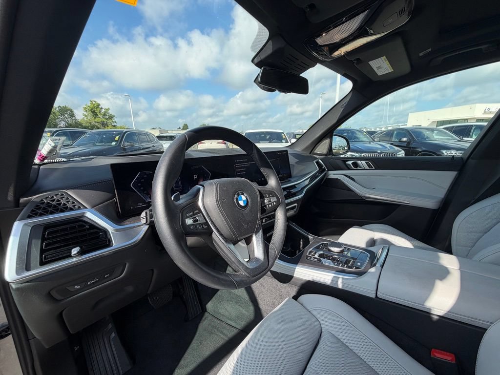 Certified 2024 BMW X5 sDrive40i w/ Premium Package RWD image 9