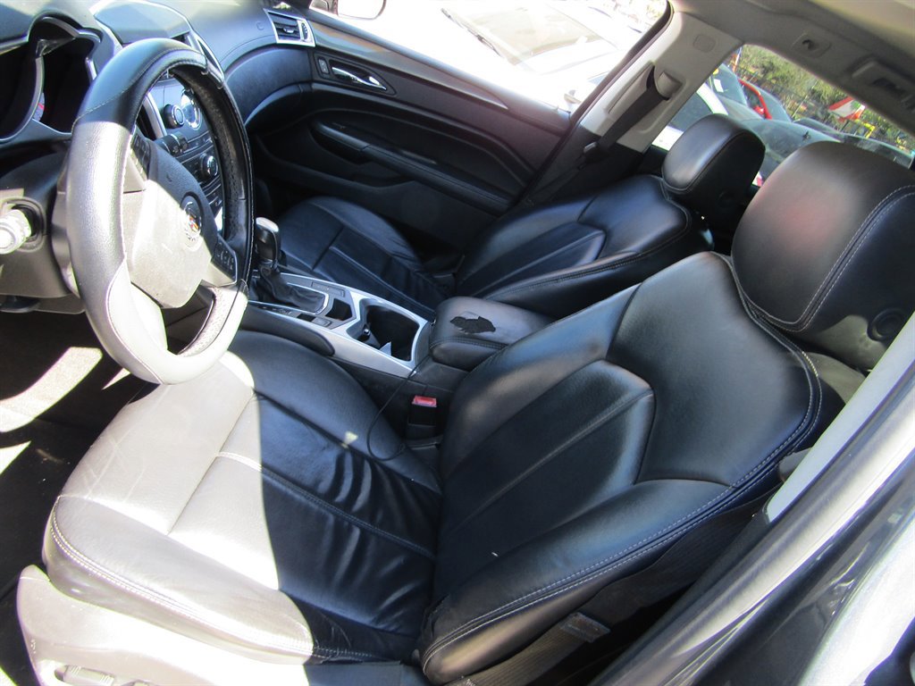 Used 2012 Cadillac SRX FWD image 10
