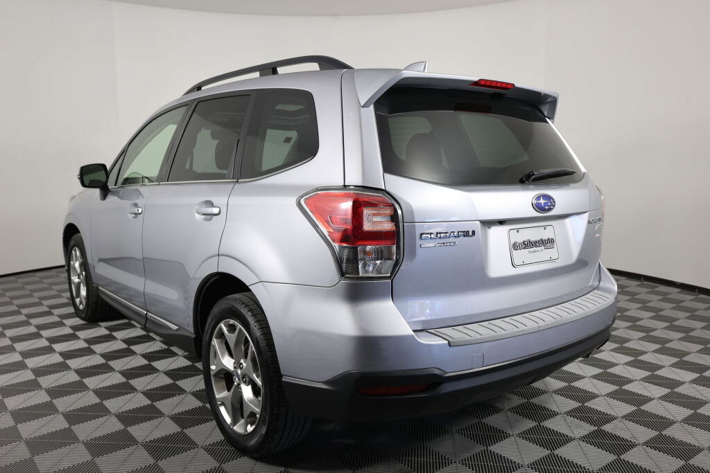 Used 2017 Subaru Forester 2.5i Touring image 4