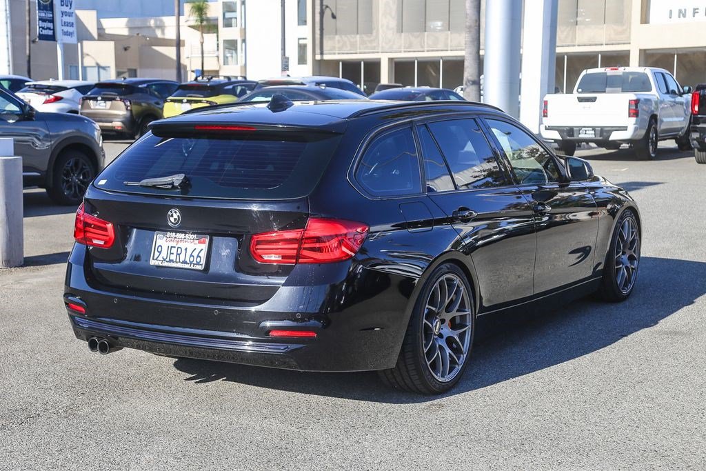 Used 2017 BMW 330i xDrive Wagon AWD/4WD image 8