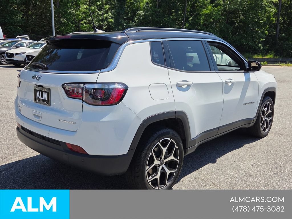 Used 2025 Jeep Compass Limited AWD/4WD image 13
