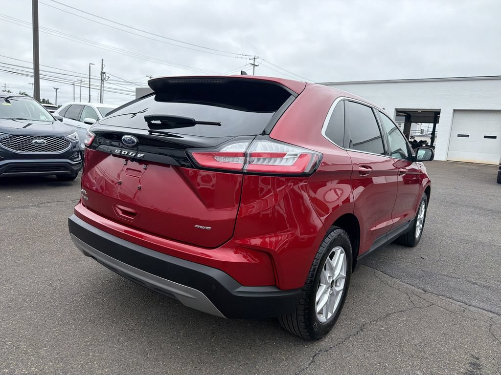 Used 2024 Ford Edge SEL w/ Convenience Package AWD/4WD image 5