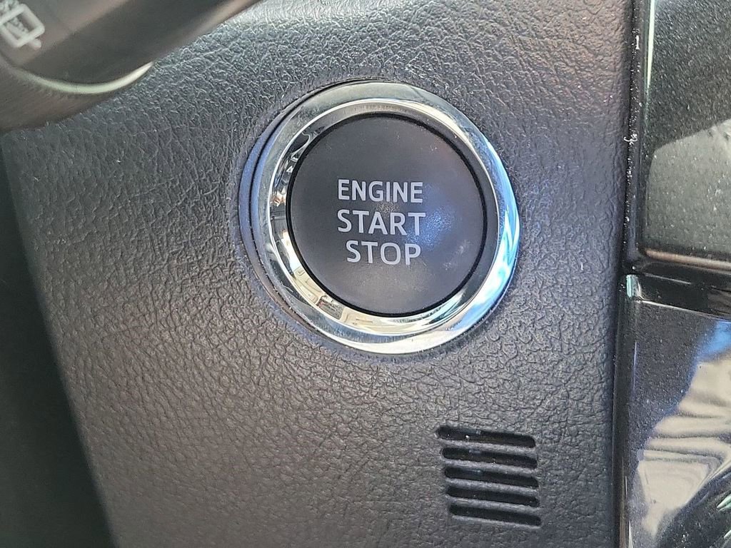 Used 2020 Toyota 4Runner TRD Off-Road Premium w/ Moonroof Package AWD/4WD image 23