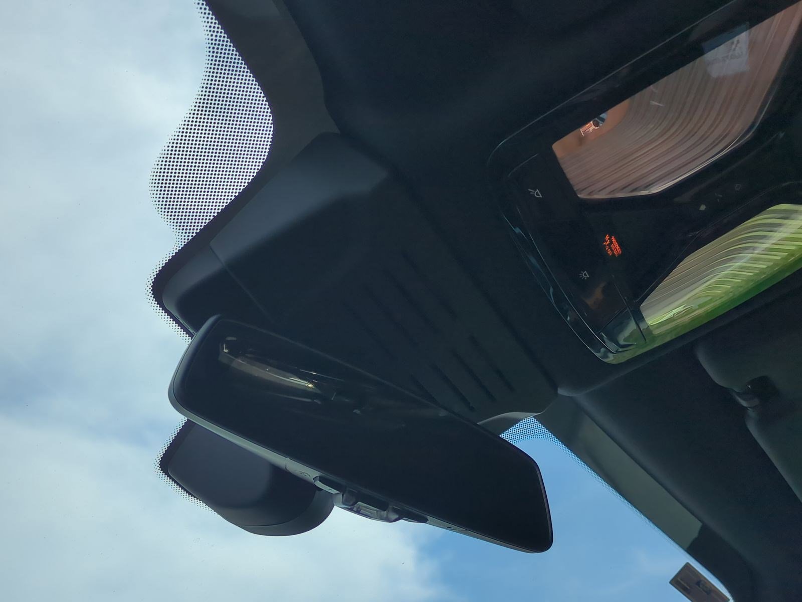 Certified 2024 BMW X5 xDrive40i w/ M Sport Package image 28