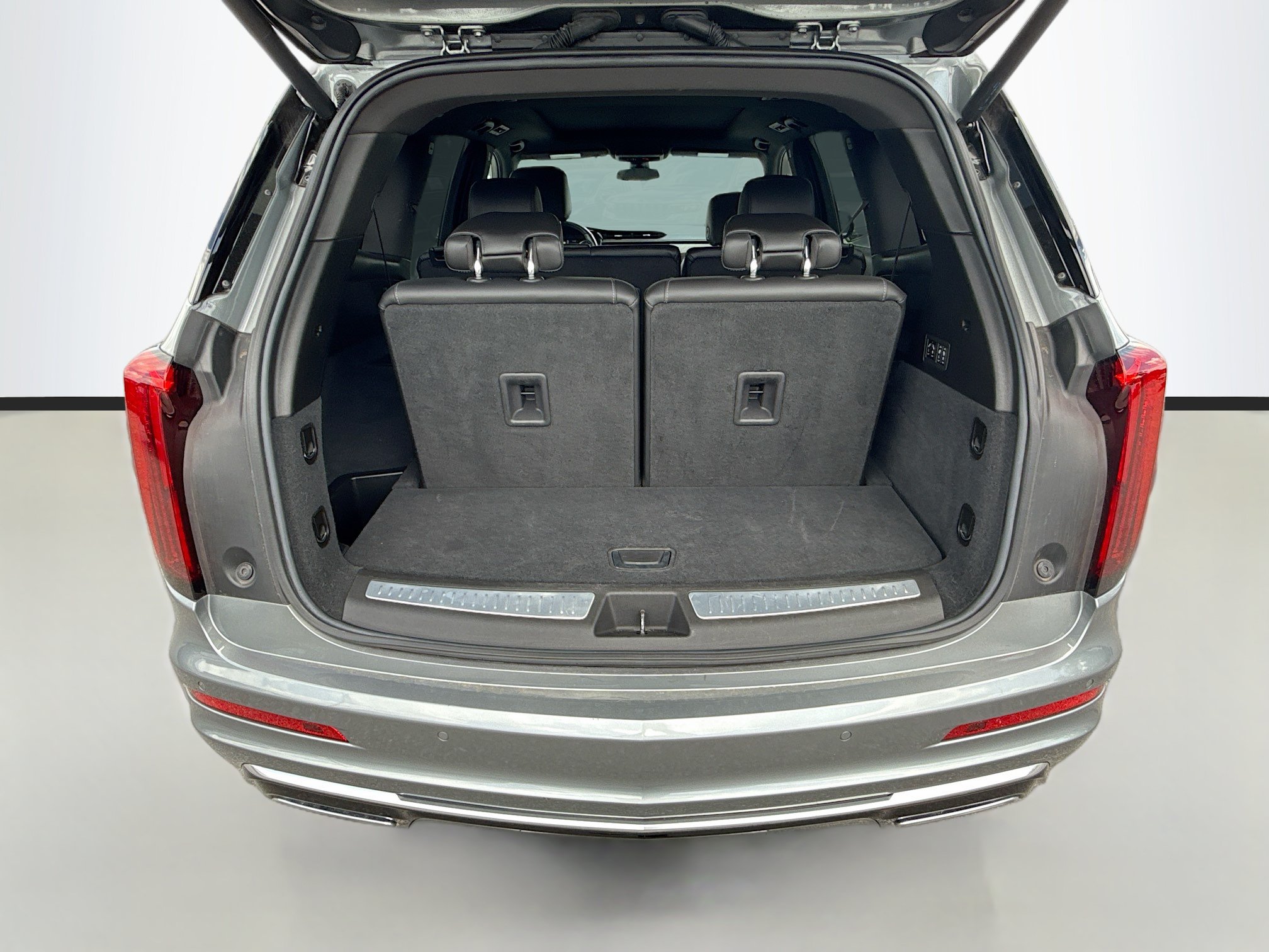 Used 2024 Cadillac XT6 Premium Luxury FWD image 12