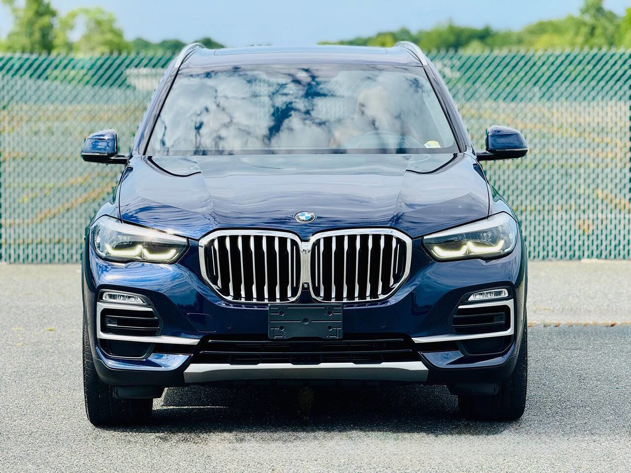 Used 2019 BMW X5 xDrive40i w/ Premium Package 2 image 2