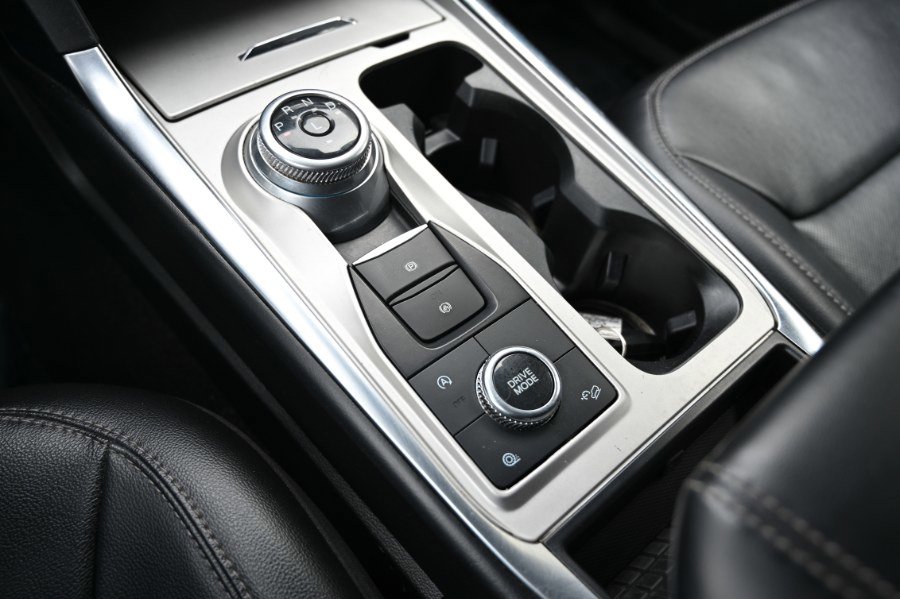 Used 2021 Ford Explorer Limited image 27