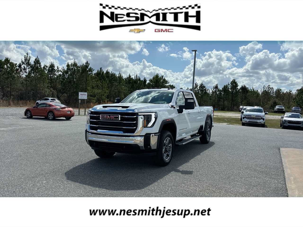 New 2026 GMC Sierra 2500 SLE w/ SLE Value Package; AWD/4WD image 1