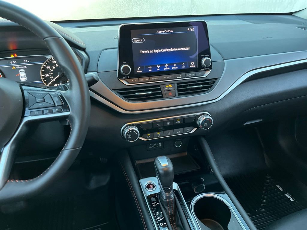 Used 2023 Nissan Altima 2.5 SR FWD image 18