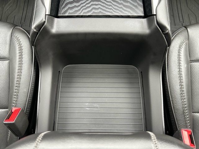 Used 2023 GMC Yukon XL Denali AWD/4WD image 26