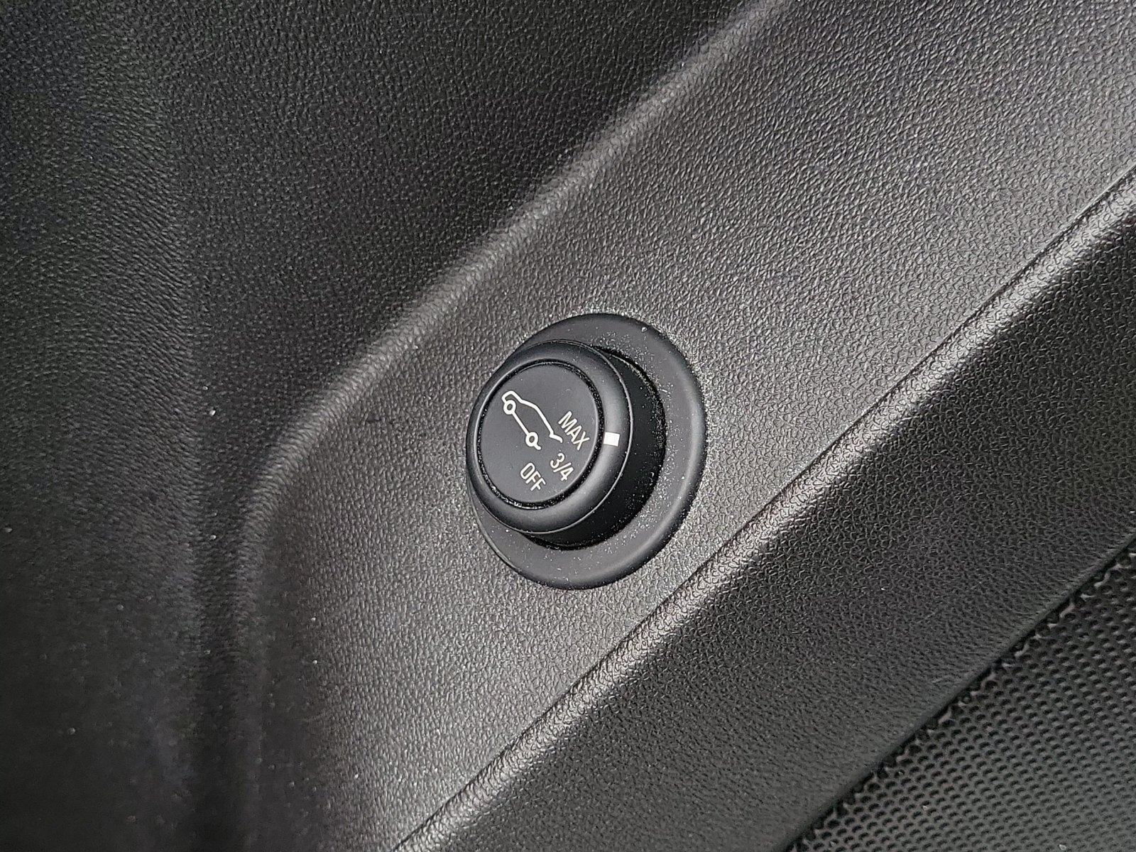 Used 2020 Chevrolet Equinox LT FWD image 19