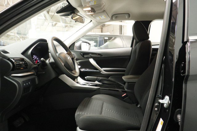 New 2026 Mitsubishi Eclipse Cross LE AWD/4WD image 6