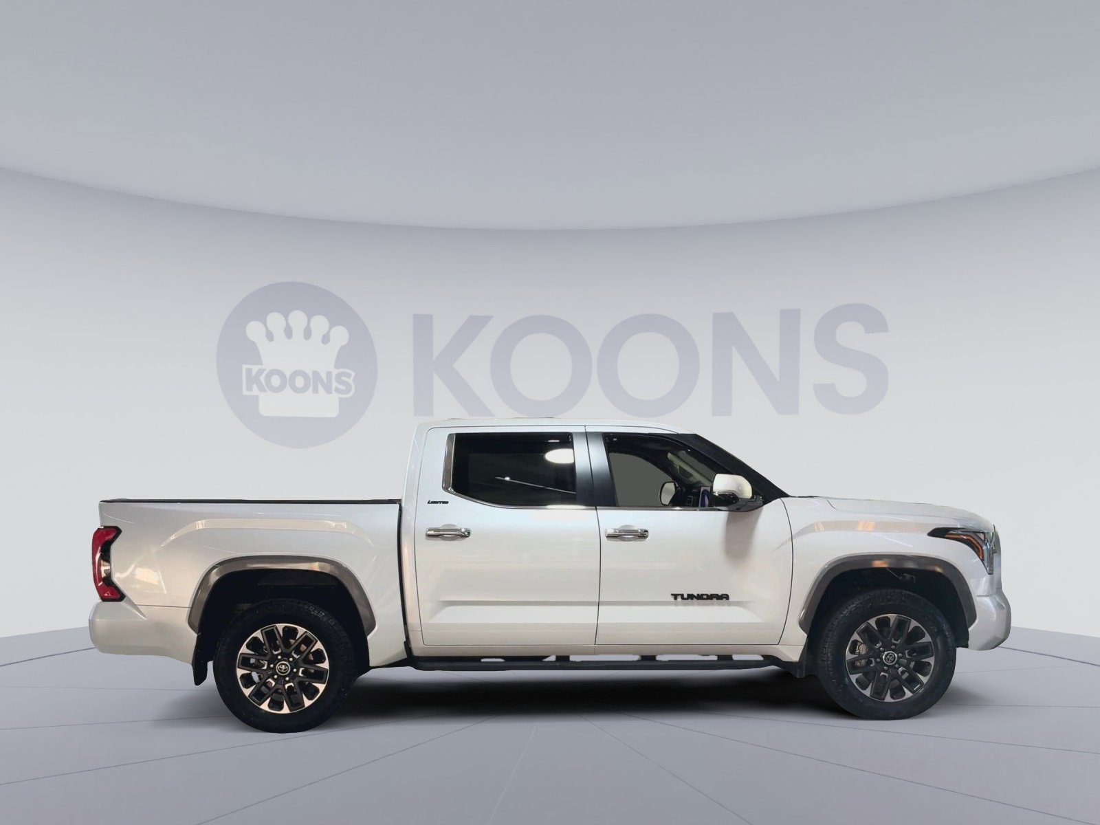 Used 2024 Toyota Tundra Limited image 12