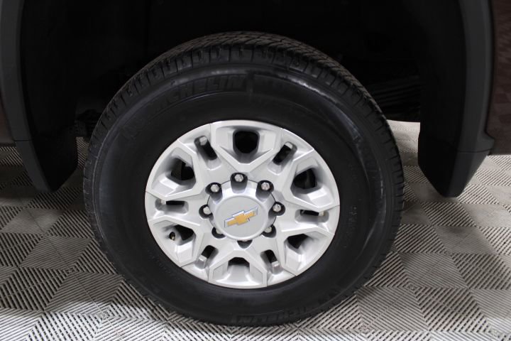 Used 2024 Chevrolet Silverado 2500 LTZ w/ LTZ Plus Package image 29