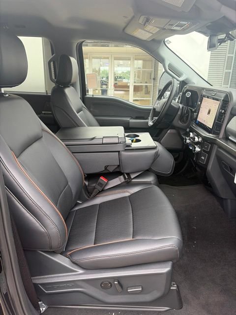 New 2026 Ford F350 Lariat w/ Lariat Premium Package AWD/4WD image 17