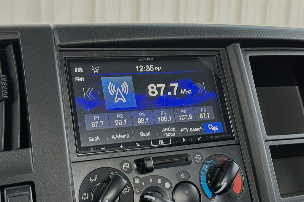 Used 2024 Isuzu NPR RWD image 13