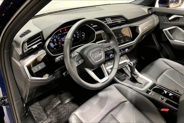 Used 2025 Audi Q3 2.0T Premium w/ Convenience Package AWD/4WD image 6