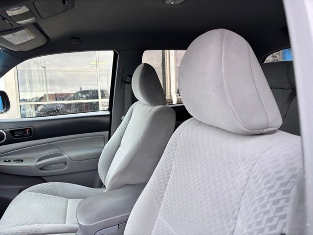 Used 2011 Toyota Tacoma PreRunner w/ SR5 Pkg #2 image 11