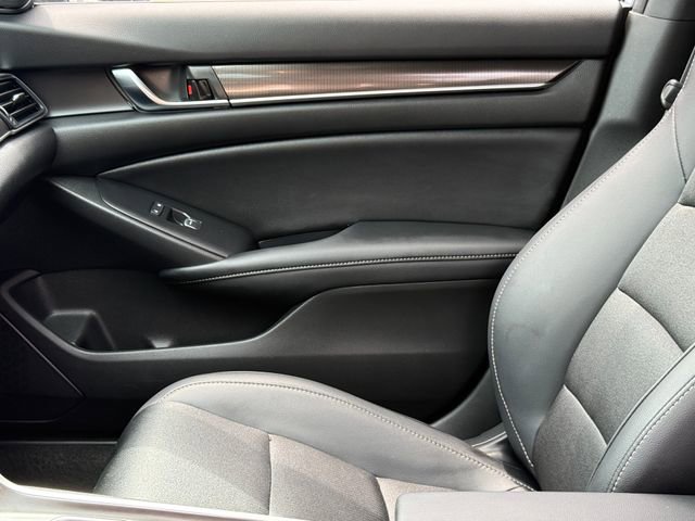 Used 2021 Honda Accord Sport image 12