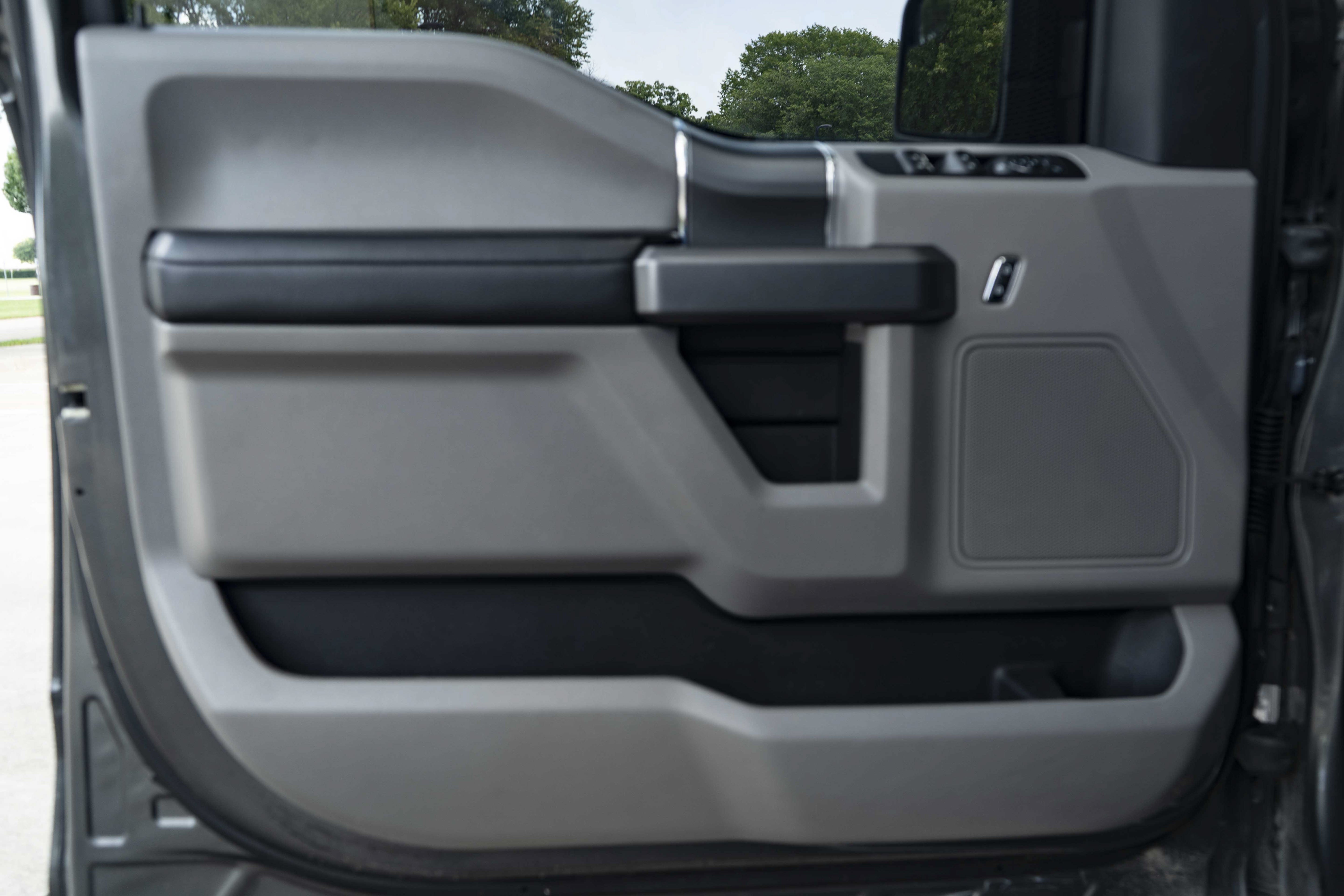 Used 2019 Ford F150 XLT w/ Equipment Group 302A Luxury RWD image 34