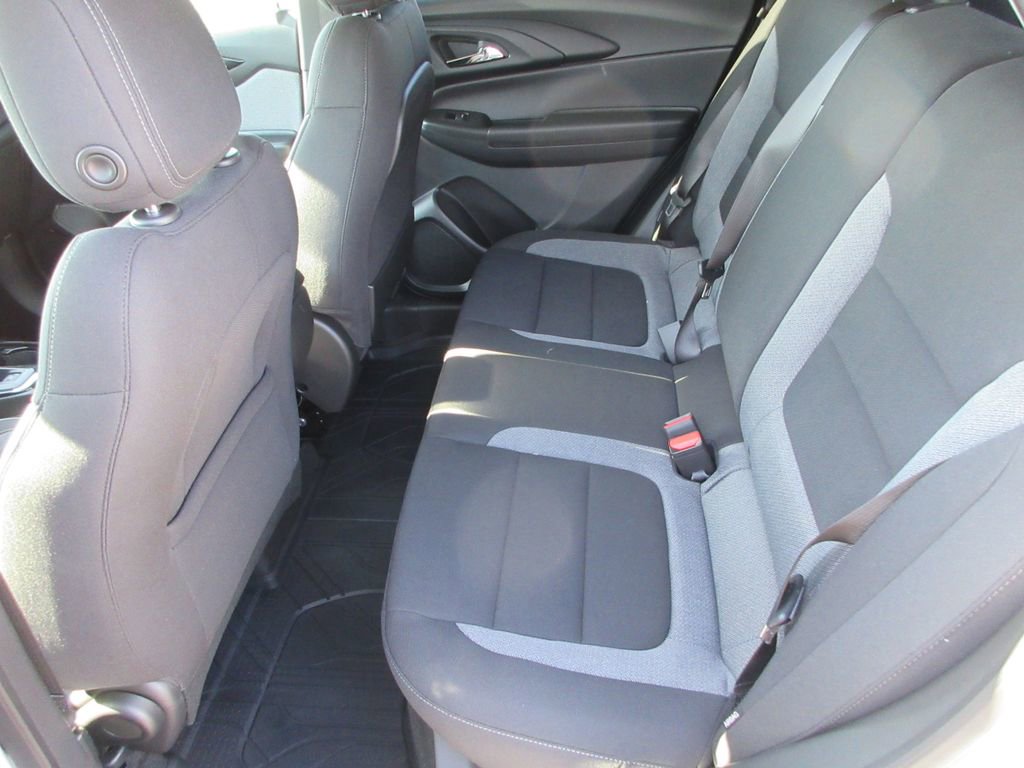 New 2026 Chevrolet TrailBlazer LT w/ LPO, Blackout Package FWD image 13