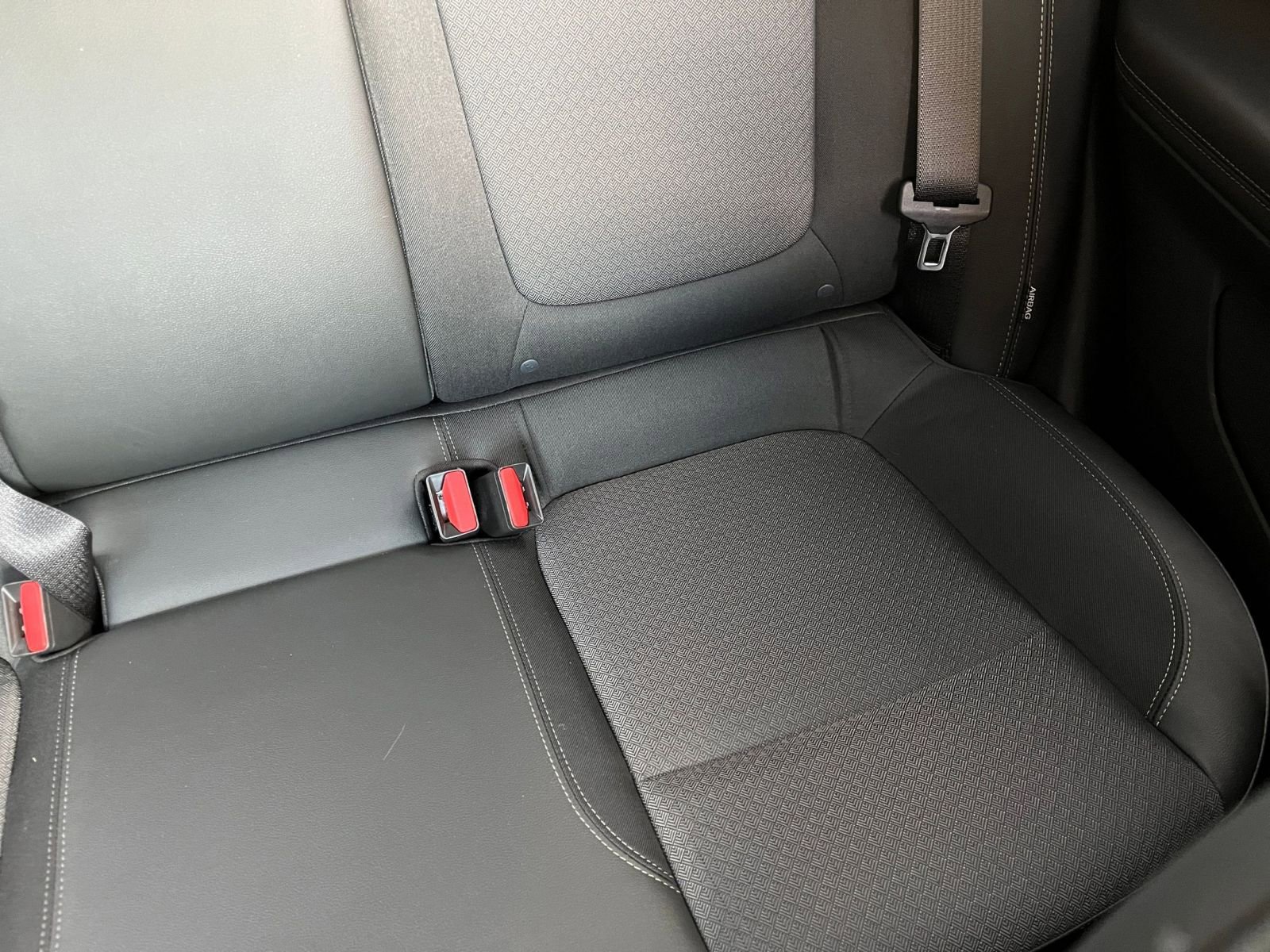 Used 2025 Buick Encore GX Preferred image 38