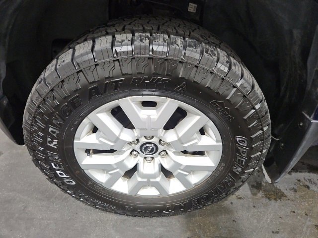 Used 2022 Nissan Frontier SV image 8