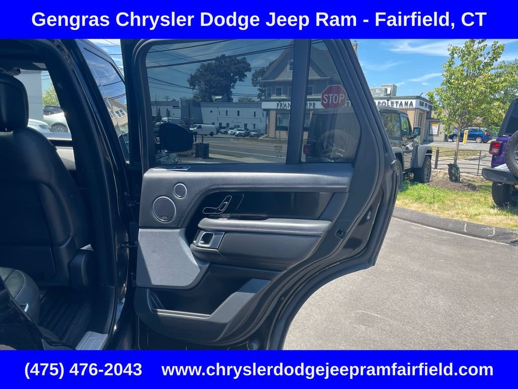 Used 2019 Land Rover Range Rover HSE AWD/4WD image 18
