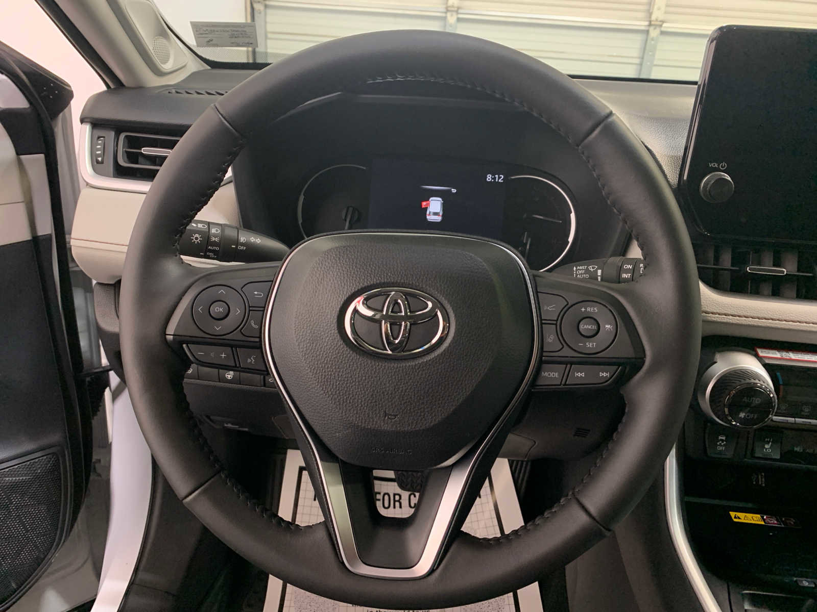 Certified 2025 Toyota RAV4 XLE Premium image 9