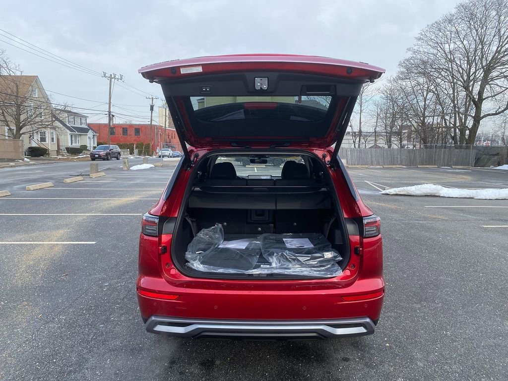 New 2026 Mitsubishi Outlander SE image 24