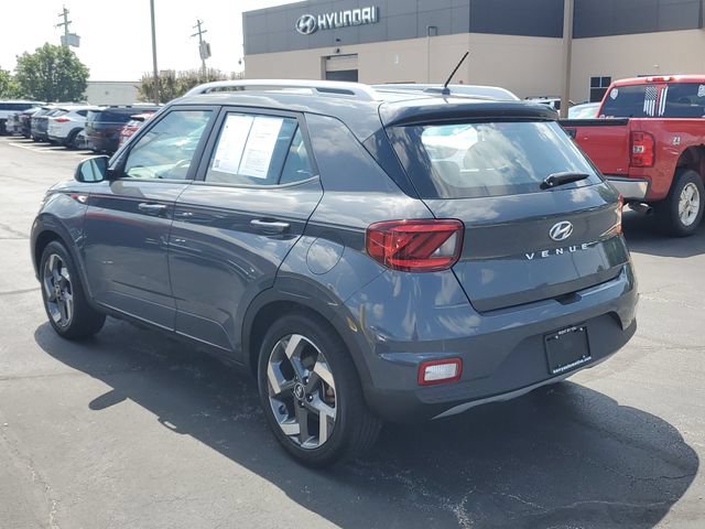 Certified 2023 Hyundai Venue SEL w/ Cargo Package FWD image 3