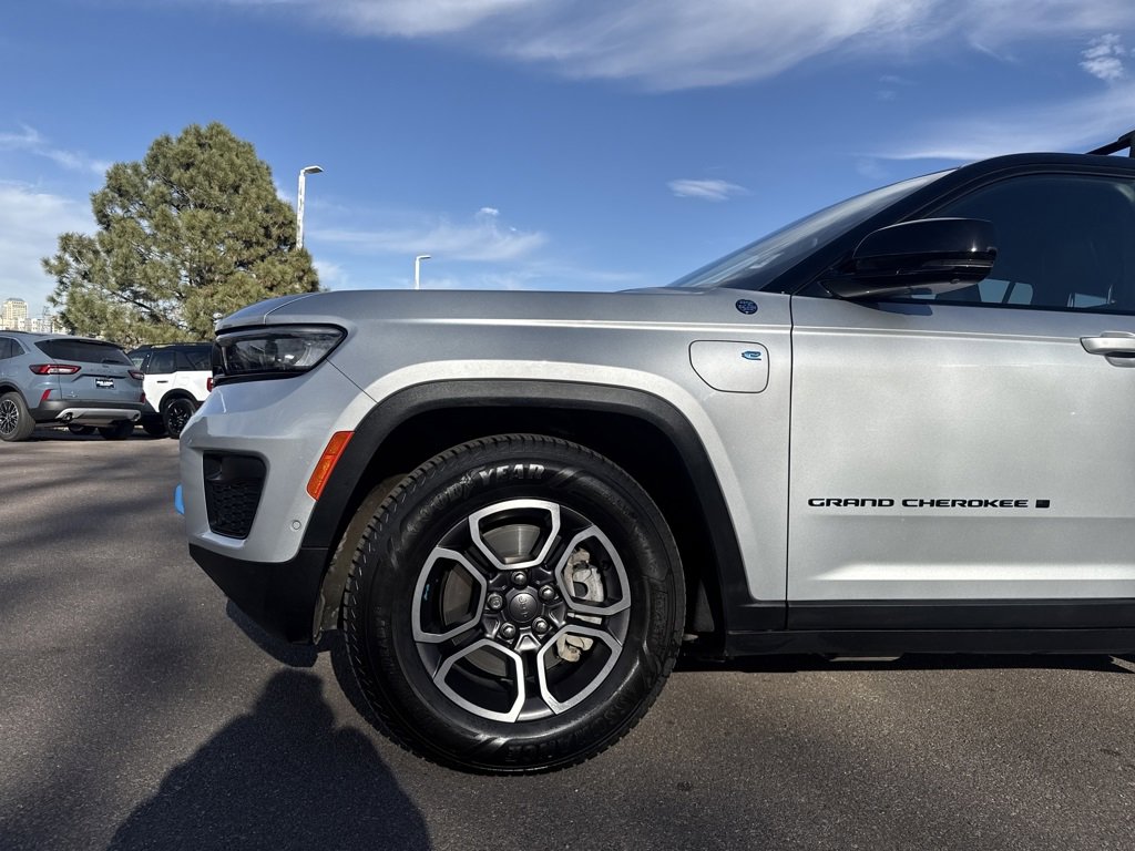 Used 2022 Jeep Grand Cherokee Trailhawk w/ Advanced Protech Group II image 31