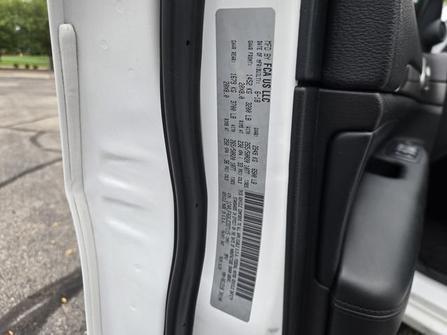 Used 2018 Jeep Grand Cherokee Altitude AWD/4WD image 32