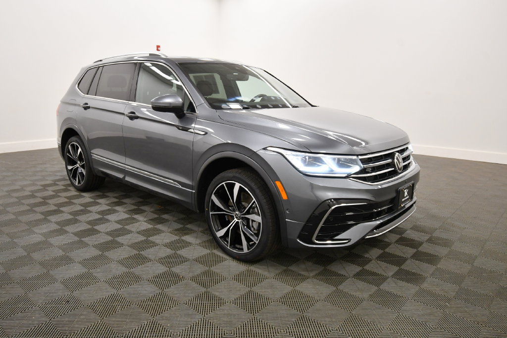 Used 2022 Volkswagen Tiguan SEL R-Line AWD/4WD image 9